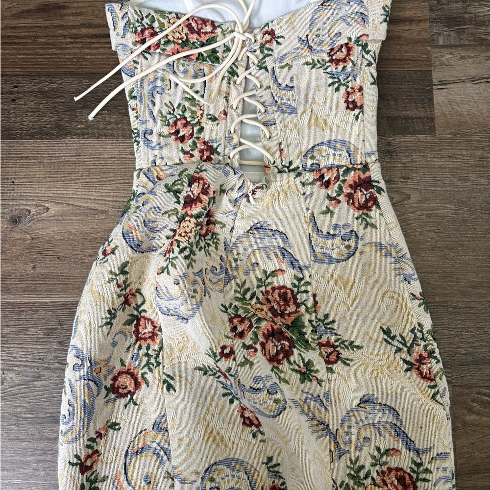 Edikted Strapless Floral Tapestry Strapless Mini Dress XS Extra Small - Picture 5 of 5